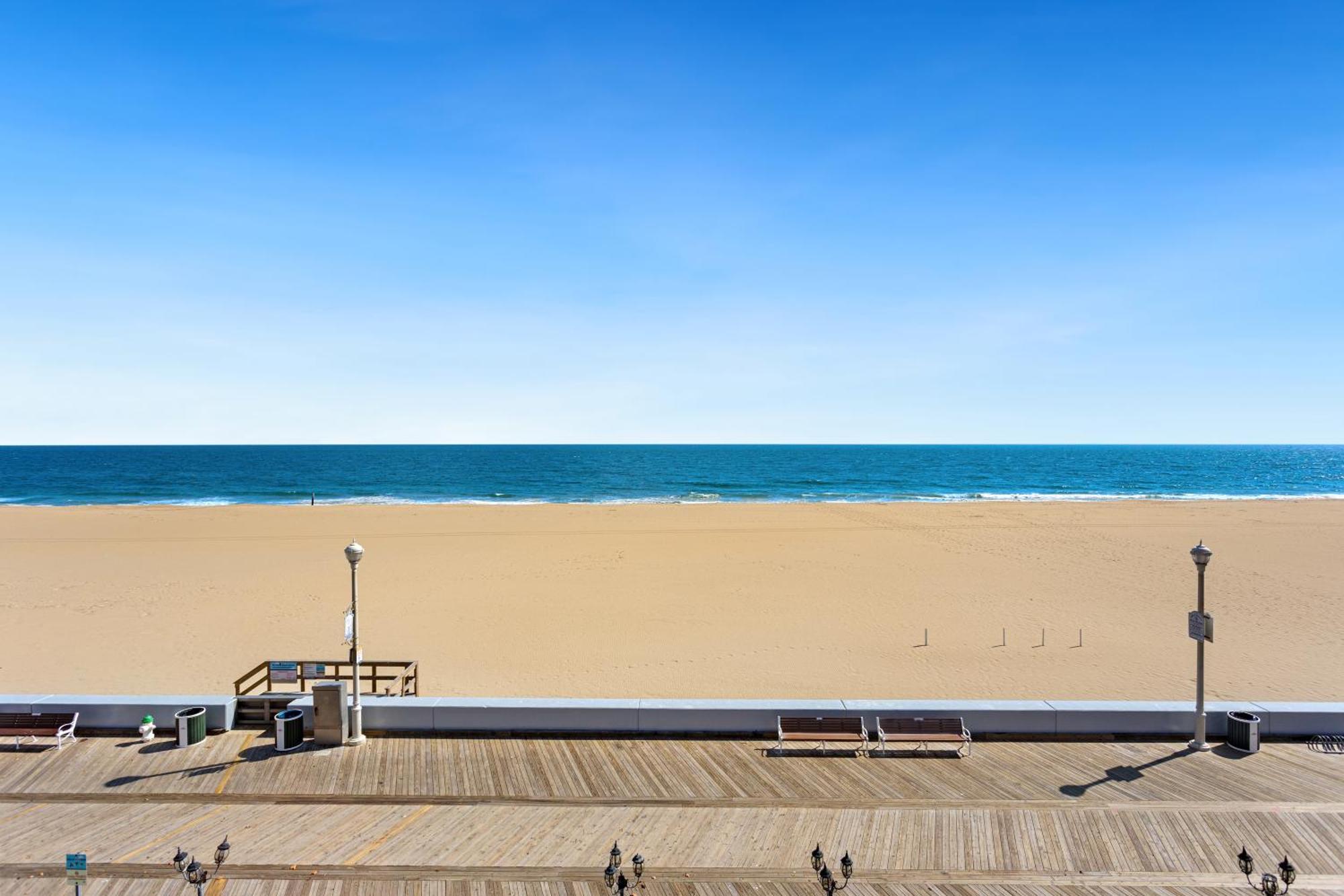 Americana Motor Inn On Boardwalk 오션 시티 외부 사진